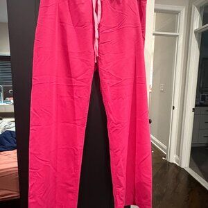 Figs Livingston Hot Pink